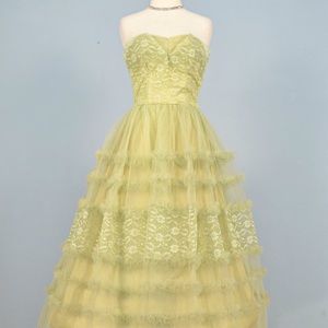 Vintage 1950’s strapless Prom Dress